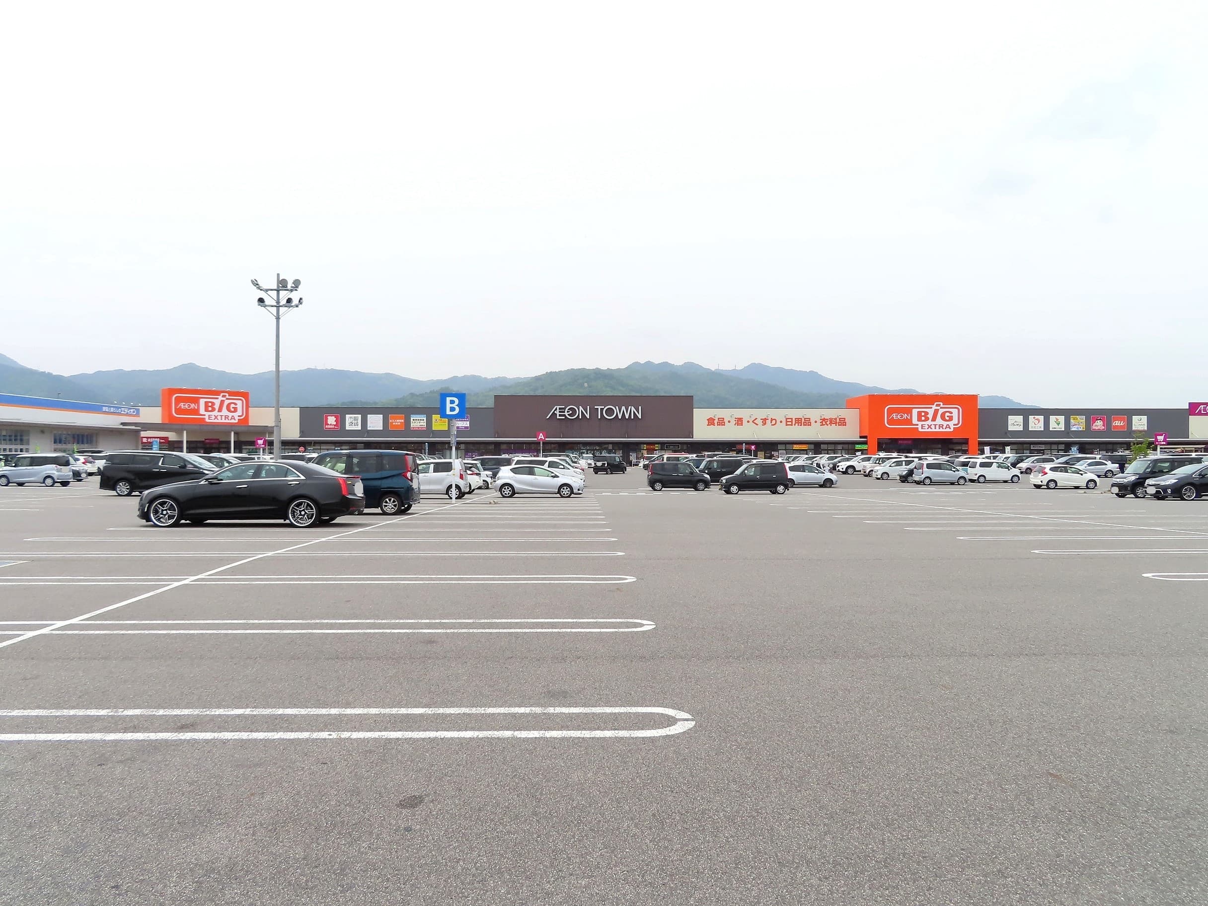 イオンタウン湖南