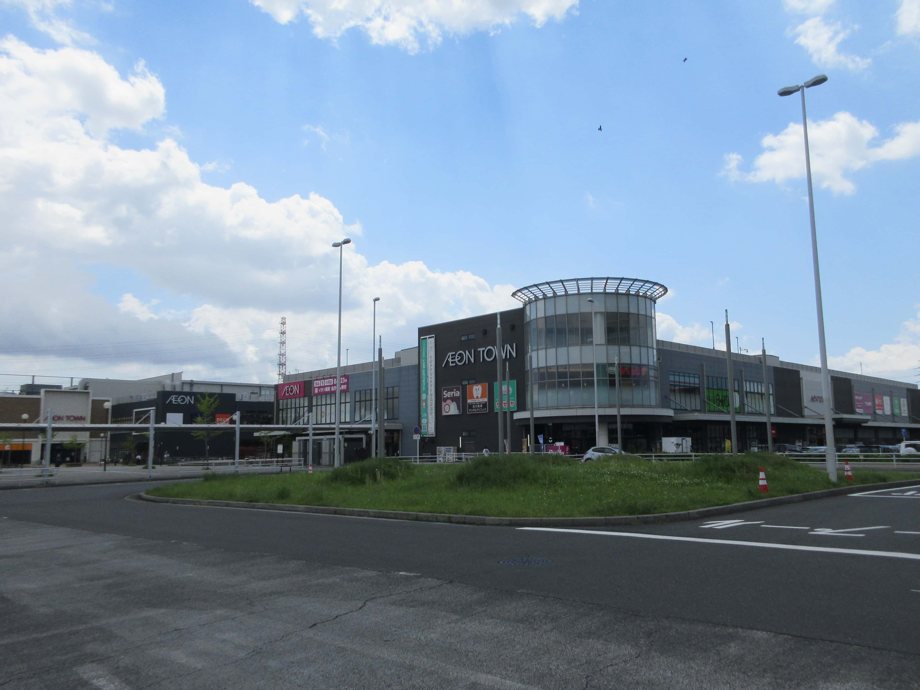 イオンタウン吉川美南