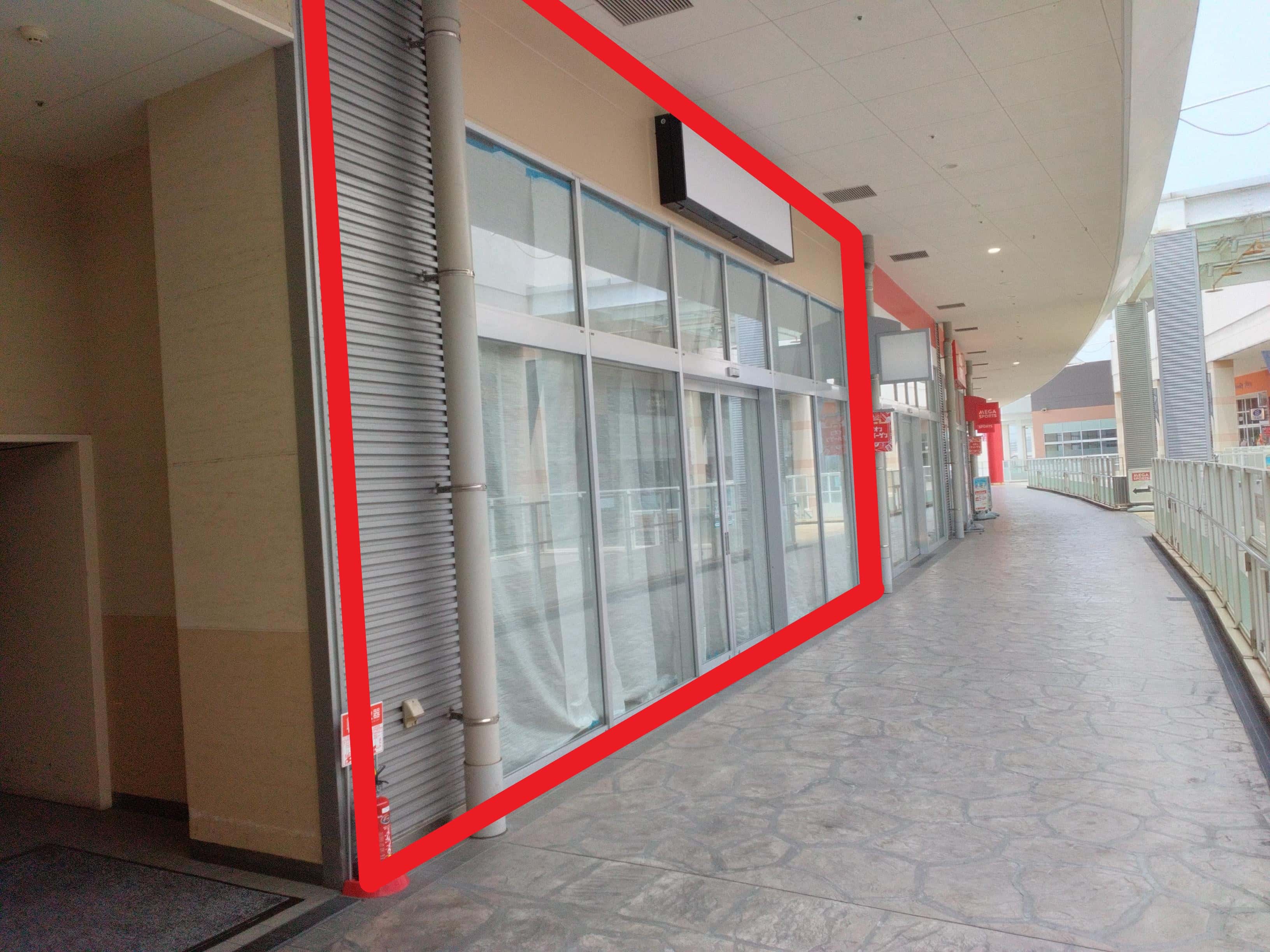 防府232:33.28坪 物販(アパレル、雑貨、ホビーなど) サービス(携帯修理、塾、整骨院、エステなど)