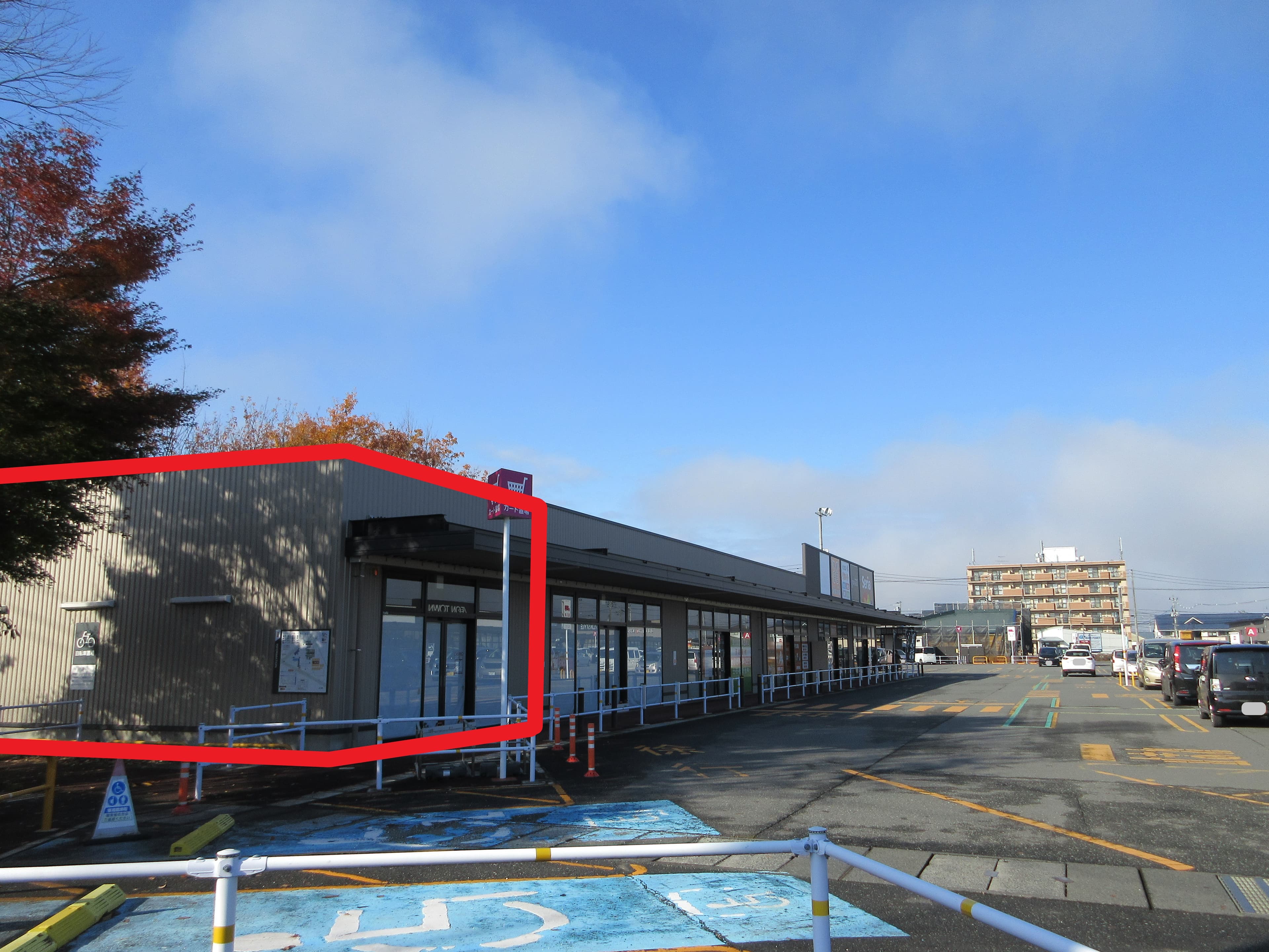 江刺E5-B:17.11坪 物販(靴、衣料(メンズ、レディース、キッズ)、携帯・・・) 、サービス(塾・・・) 、食物販、食品(和菓子、洋菓子、食パン・・・)の図面・フロアマップ1