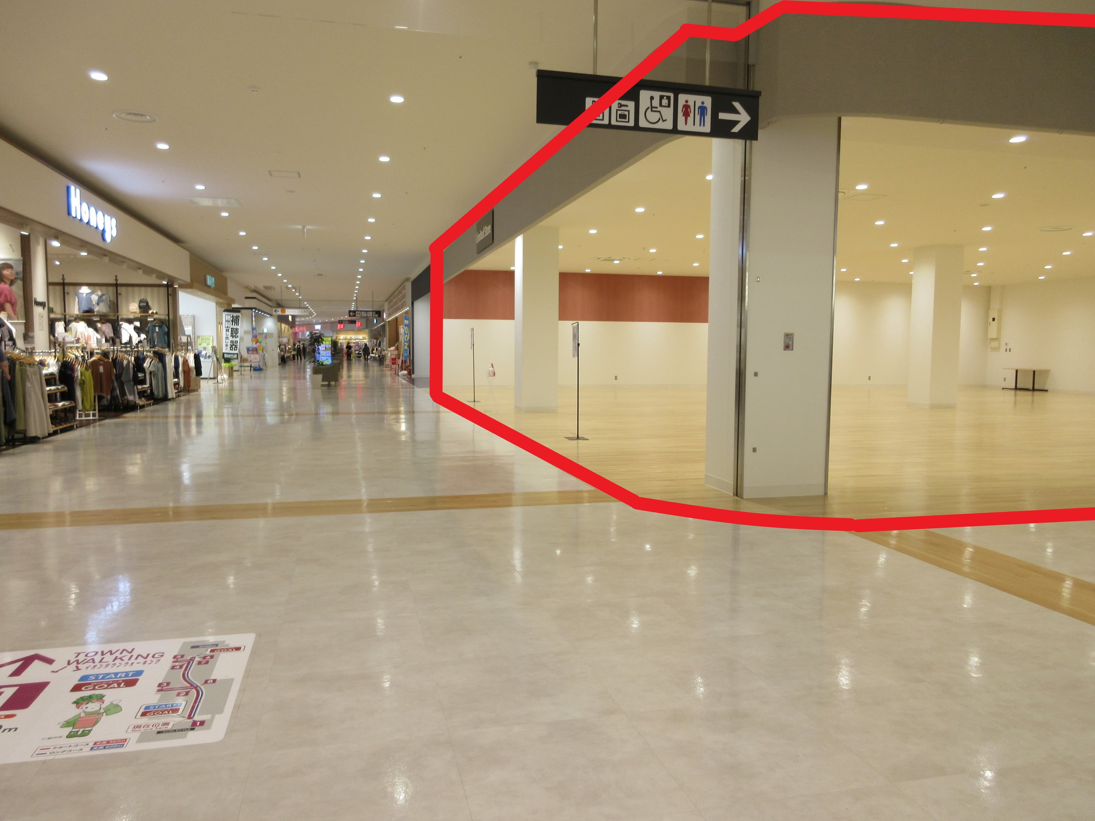 能代104:102.25坪 物販(靴、衣料(メンズ、レディース、キッズ)、携帯・・・)