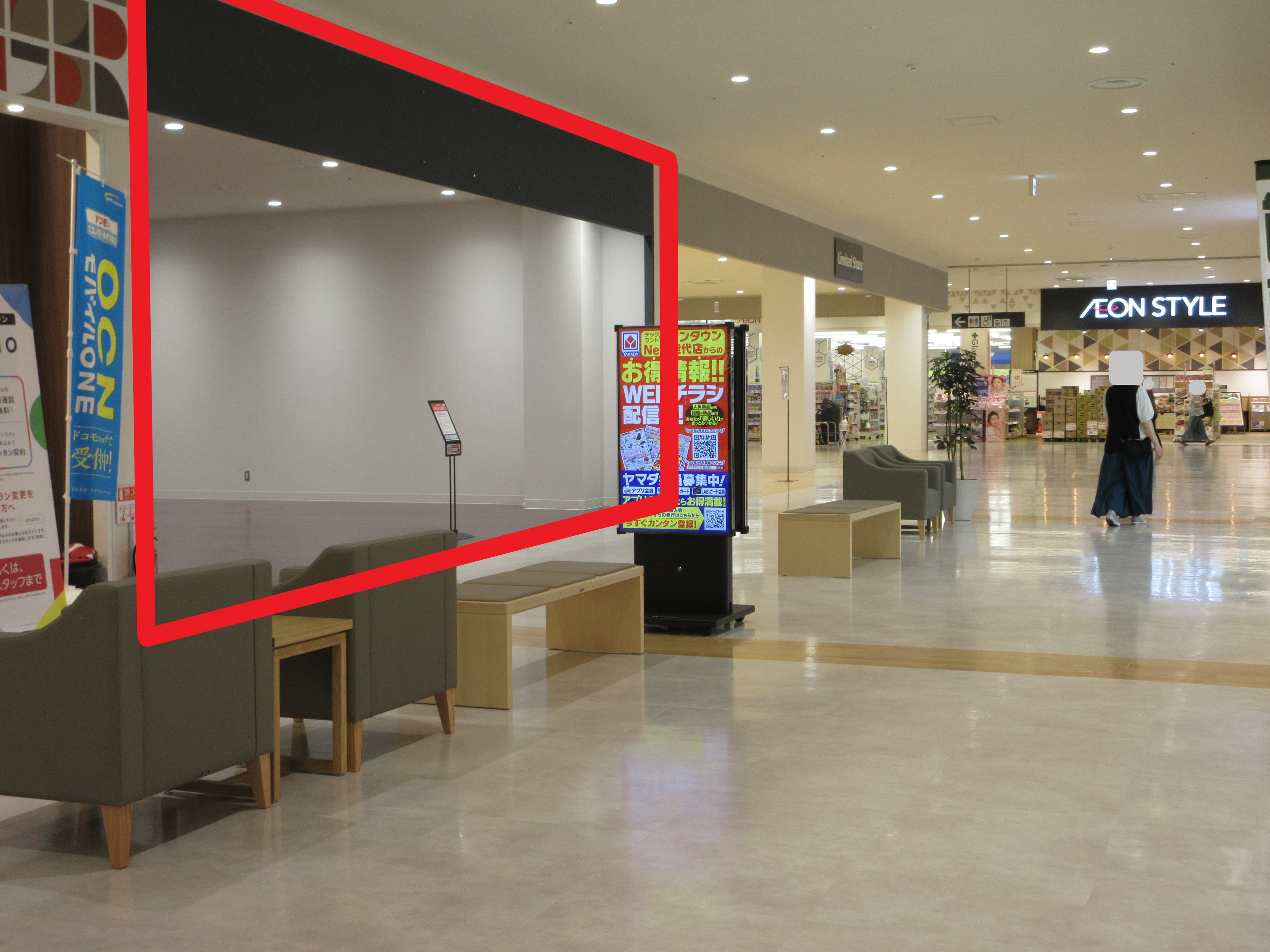 能代105:53.92坪 物販(靴、衣料(メンズ、レディース、キッズ)、携帯・・・)