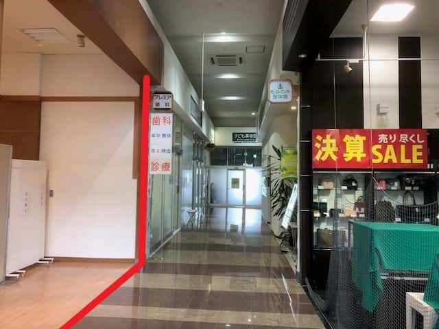 佐沼135:17.15坪 物販:小物販売等、サービス:携帯修理・コンタクト等