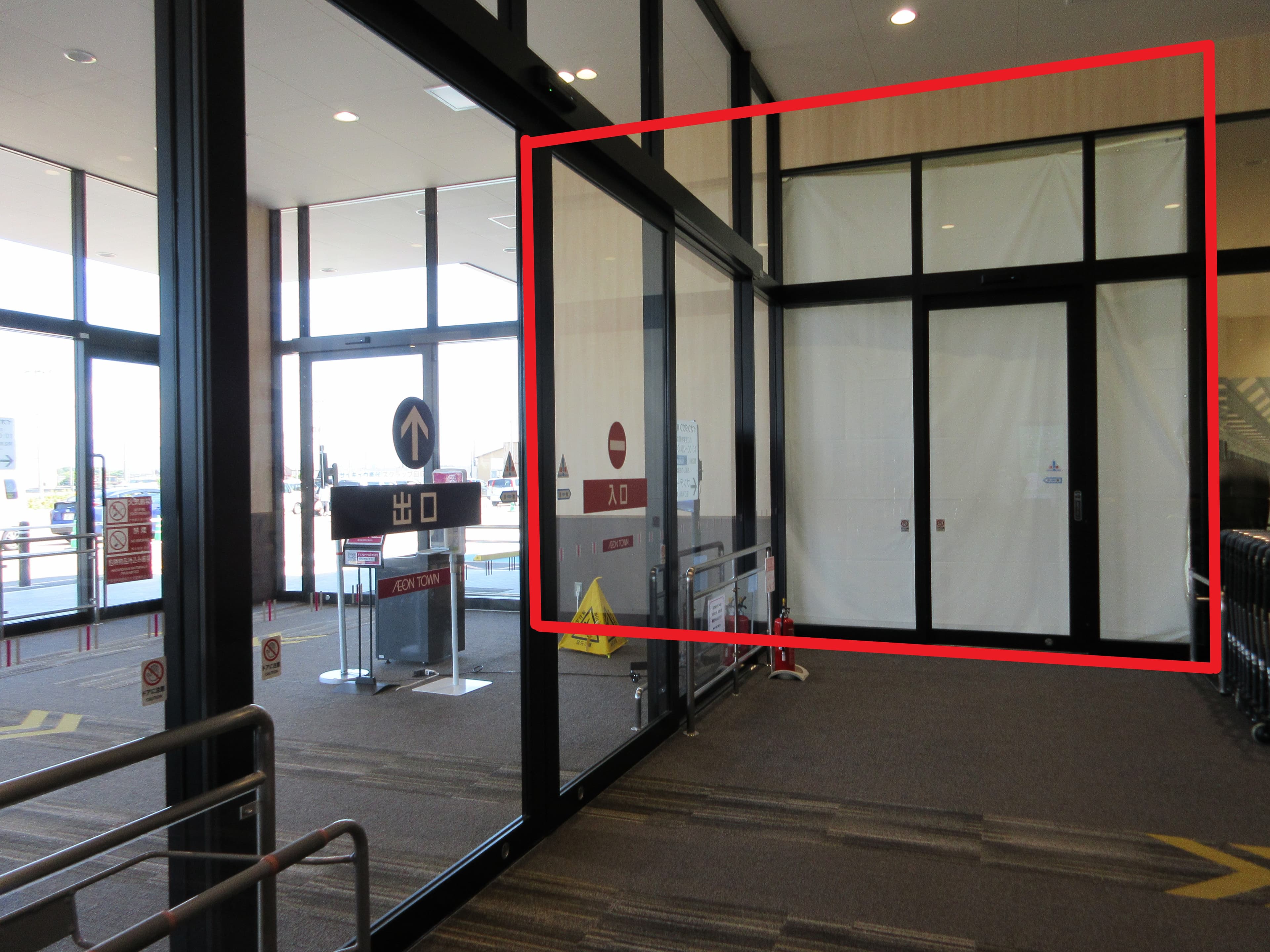 能代120:13.57坪 サービス:美容室、整骨院