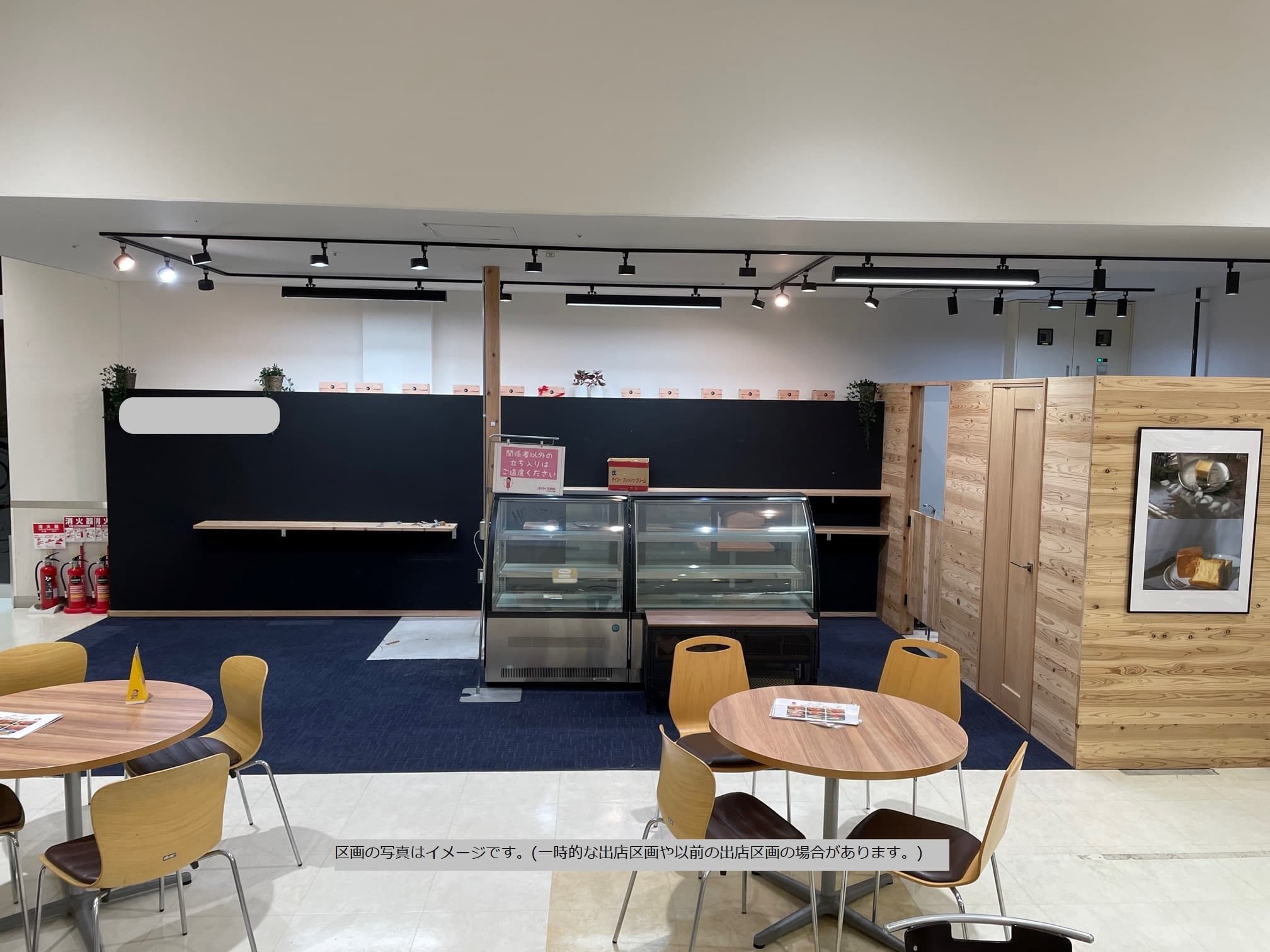 彦根103(フードコート):10.50坪 食物販:洋菓子、和菓子、飲食:フードコート、バーガー、ラーメン、うどん1