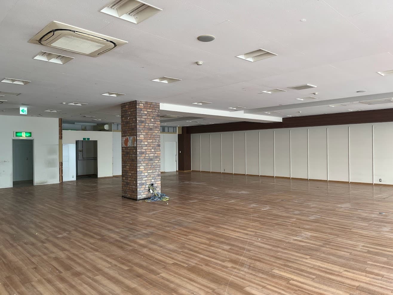 北島:89.20坪 物販(衣料・雑貨・スポーツ・本など)、サービス(塾・クリニックなど)、飲食(カフェなど)1