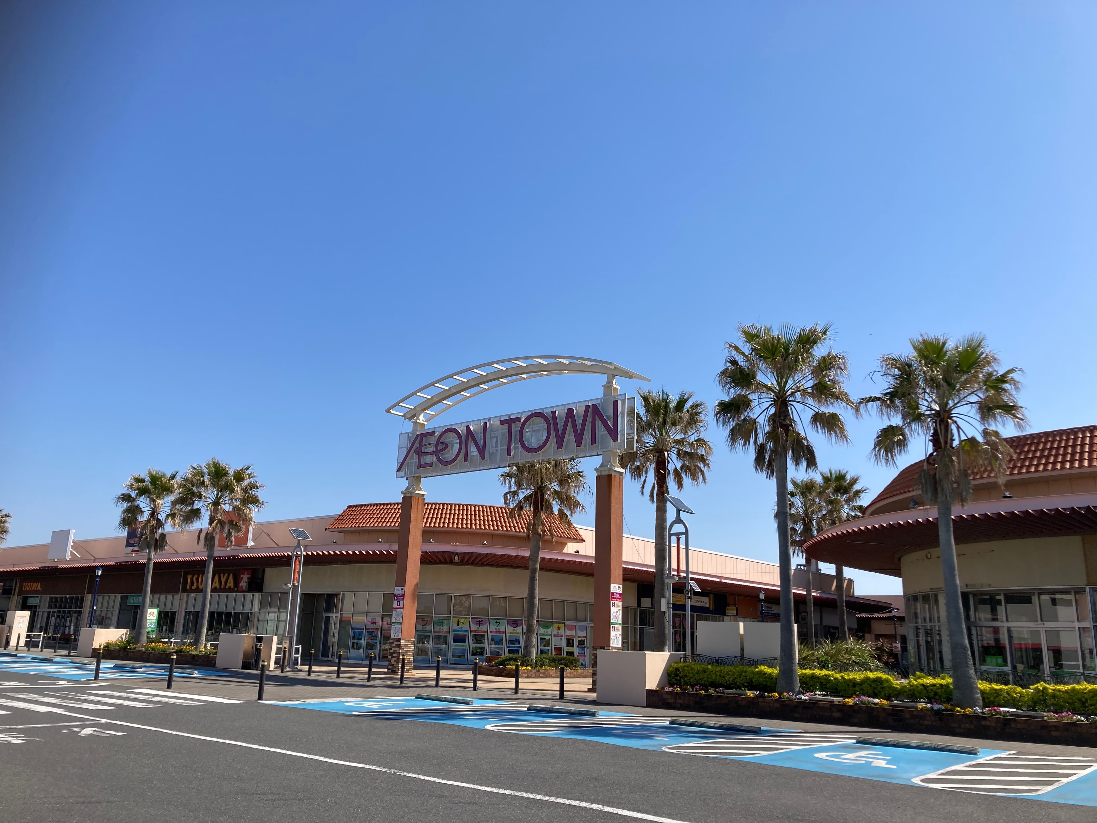 館山113:14.58坪 飲食:フードコート(洋食、和食、丼物、クレープ・・)1