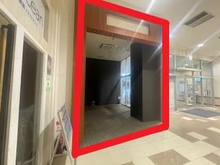 上里144:6.41坪 サービス(携帯修理、靴修理、洋服のお直し、無人セルフメニュー等)1