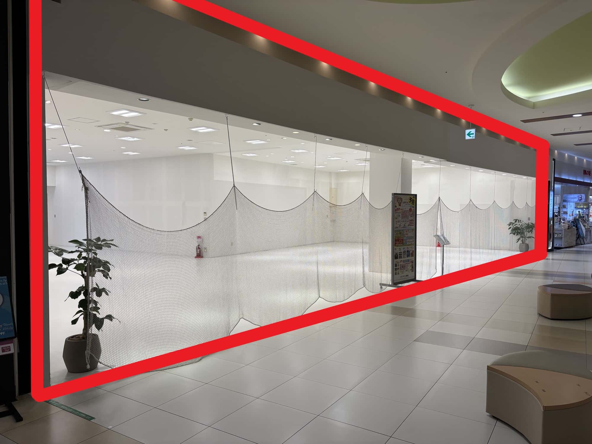 津城山111/112:68.22坪 物販(メンズ、レディース、キッズ、呉服、古着、バッグ、生活用品、雑貨等)