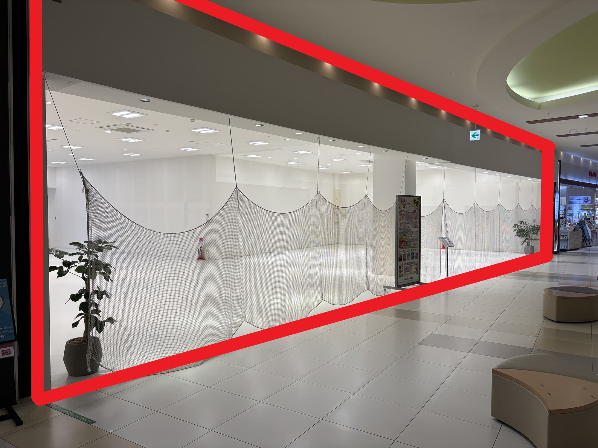 津城山111/112:68.22坪 物販(メンズ、レディース、キッズ、呉服、古着、バッグ、生活用品、雑貨等)