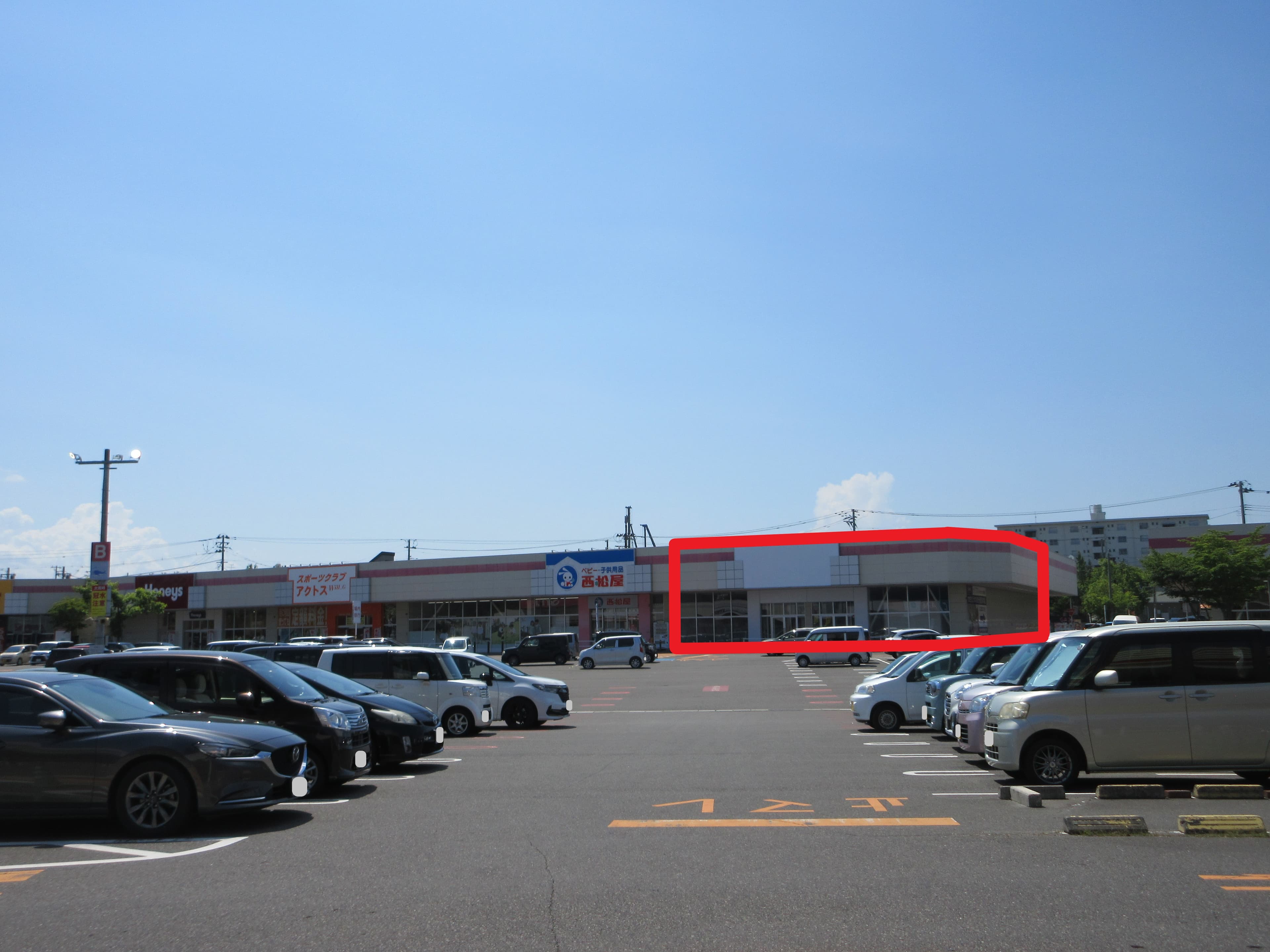 須賀川D-01:200.00坪 物販(衣料、書籍)、サービス(フィットネス)