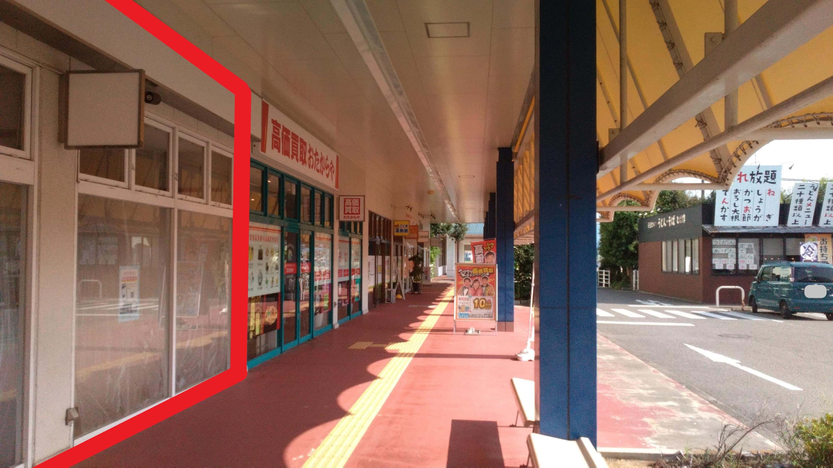 上板B-105:52.2坪 サービス(携帯販売修理・保険・各種教室、フィットネス・ガチャ等)、物販(雑貨・衣料(子供除く)・自転車・靴・アウトレット品等)