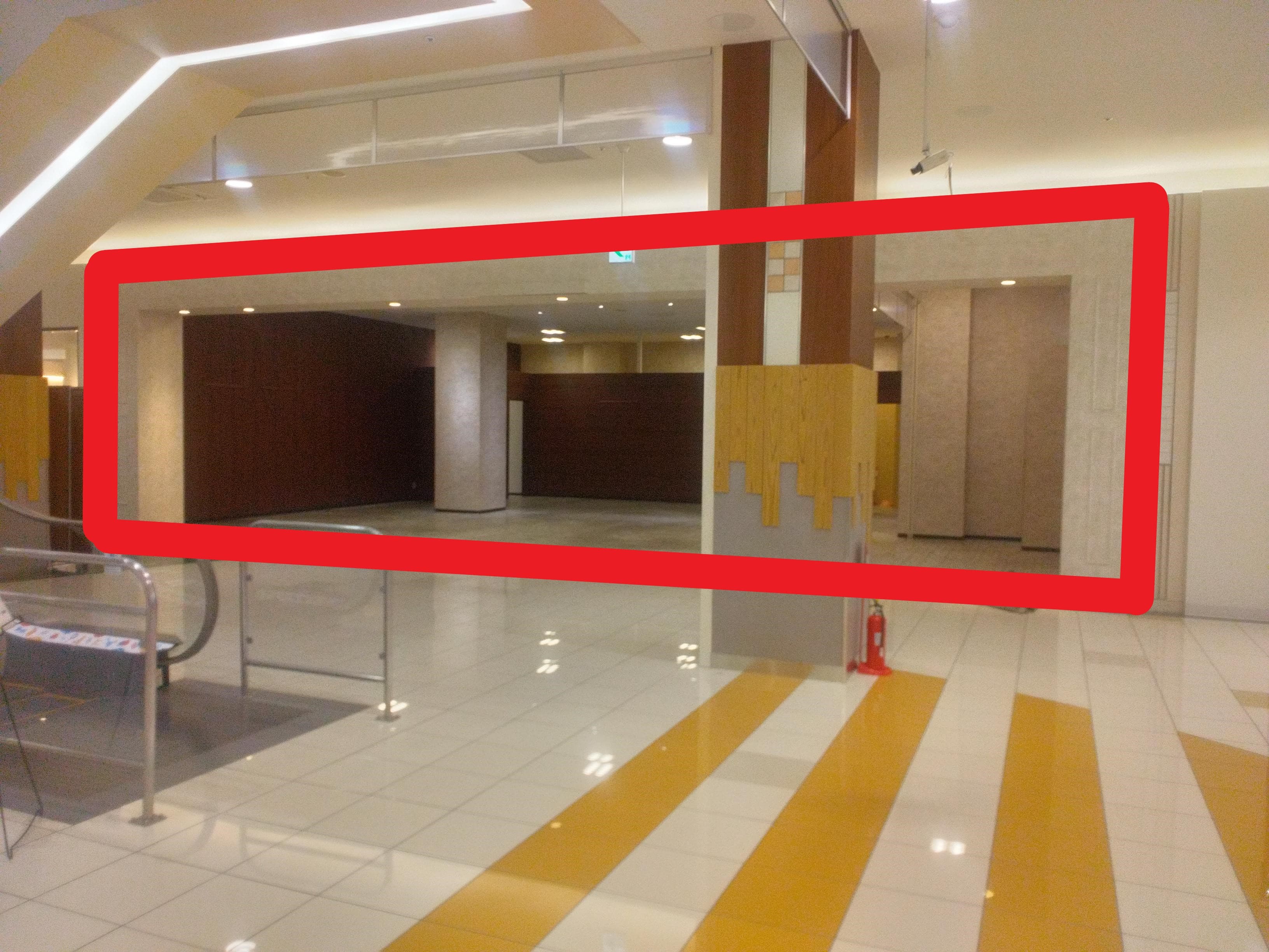 伊勢ララパーク103:42.15坪 物販(紳士衣料、婦人衣料、子供衣料、服飾雑貨、生活雑貨他)、サービス(フィットネス、習い事、窓口サービス他)