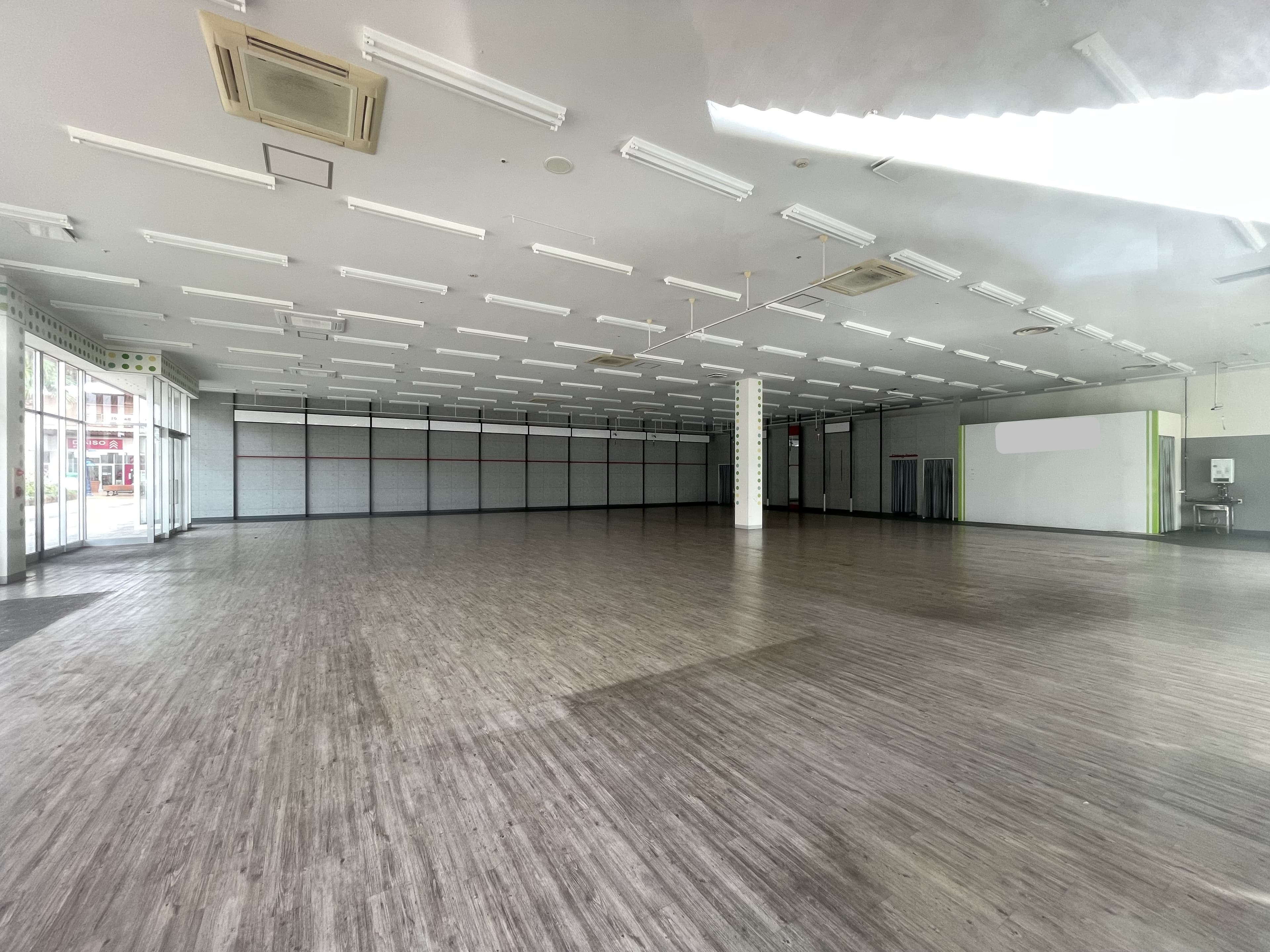 館山159:154.37坪 物販(衣料、スポーツ、ペット等) 、サービス(観光等) 、飲食(カフェ)1