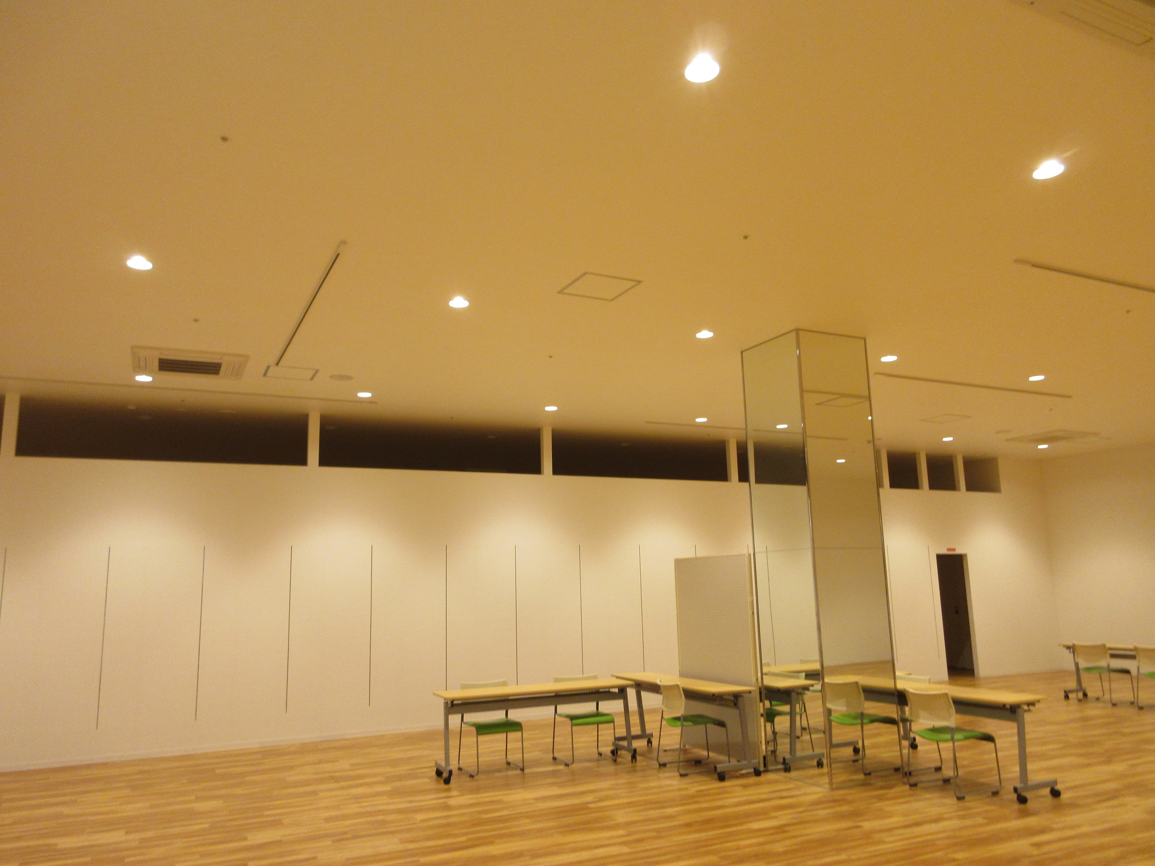 吉川美南-東102-1:93.10坪 物販(靴、衣料(メンズ、レディース、キッズ)、雑貨全般)、サービス(教室・フィットネス)2