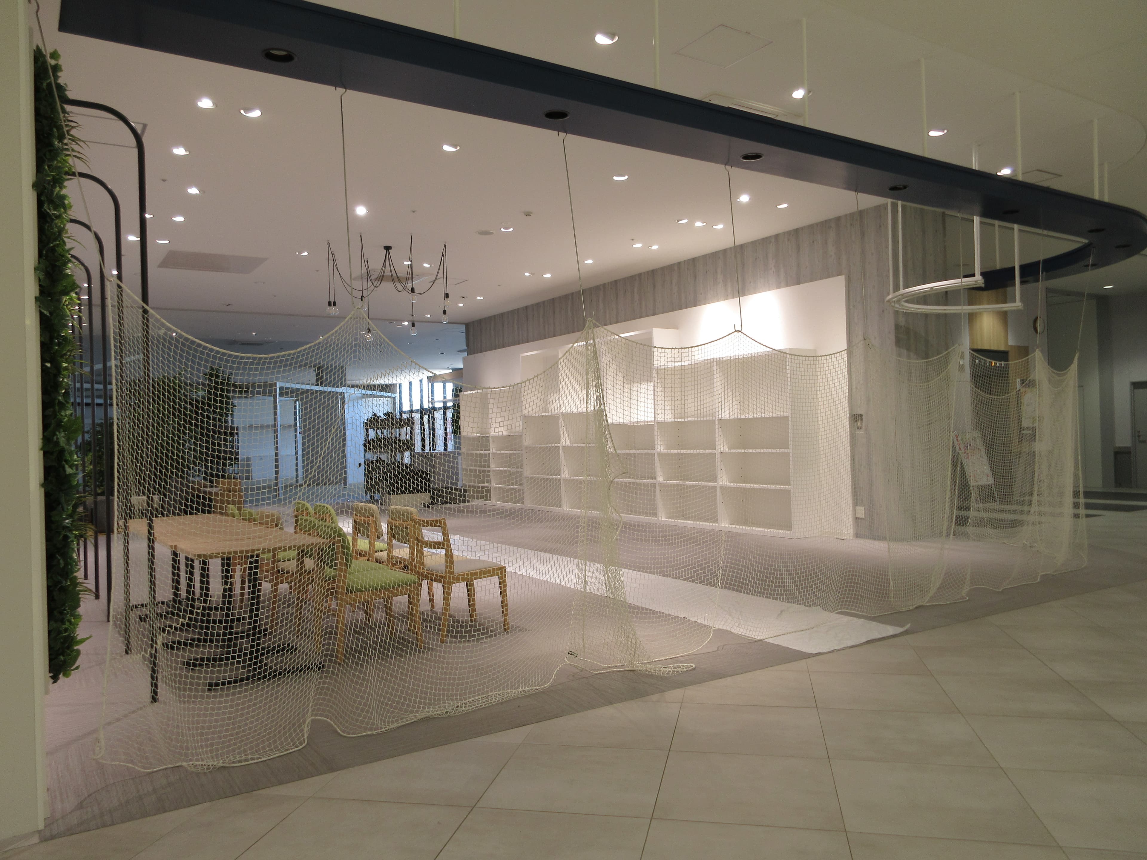 吉川美南-東106:117.19坪 物販(靴、衣料(メンズ、レディース、キッズ)、雑貨全般)1